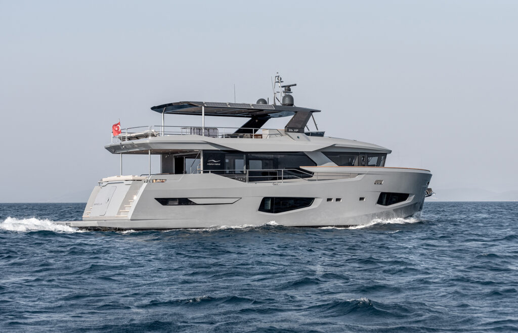 26XP from. Numarine cruising