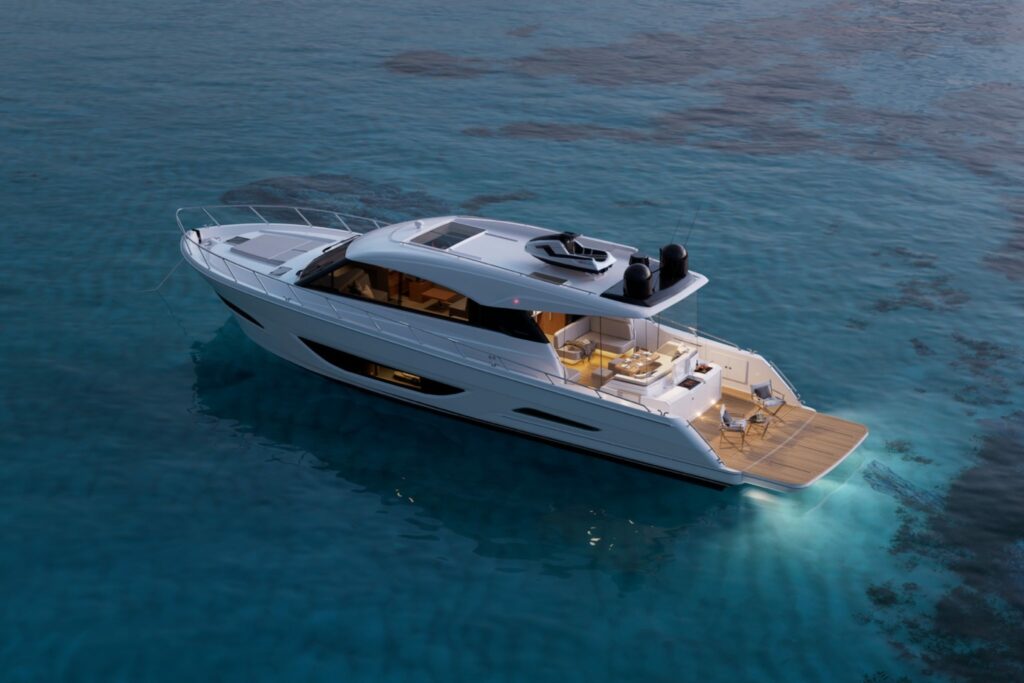 Maritimo S60 anchored from side