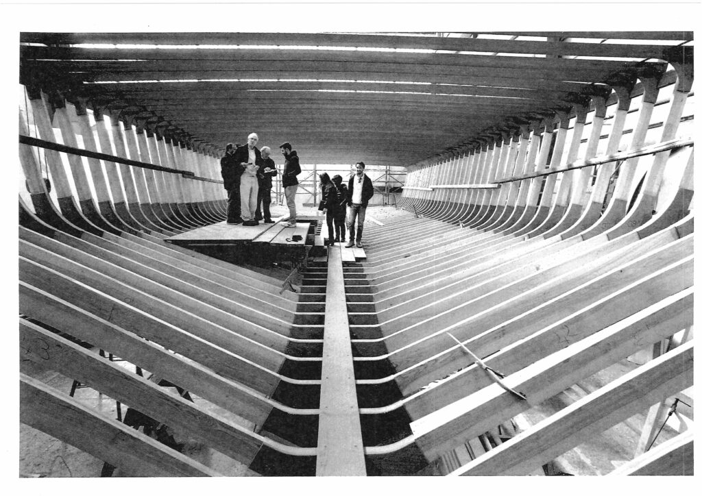 Zaterra 24m hull under construction with team inside beams
