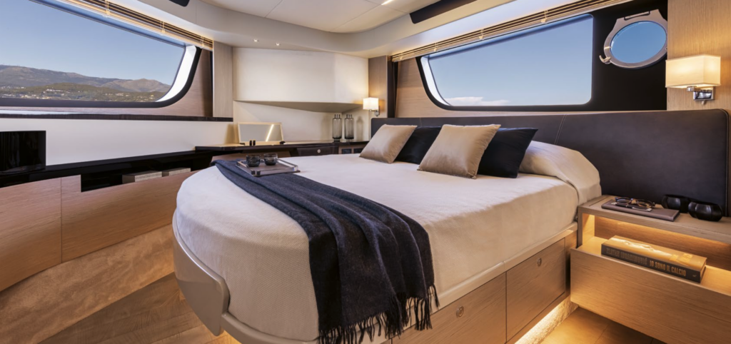 Absolute 48 Coupe master stateroom