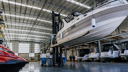 Safe fully-enclosed Dry Stack facility